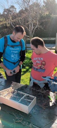 Reforestar y regenerar hábitats junto a personas con discapacidad, neurodiversidad y personas mayores